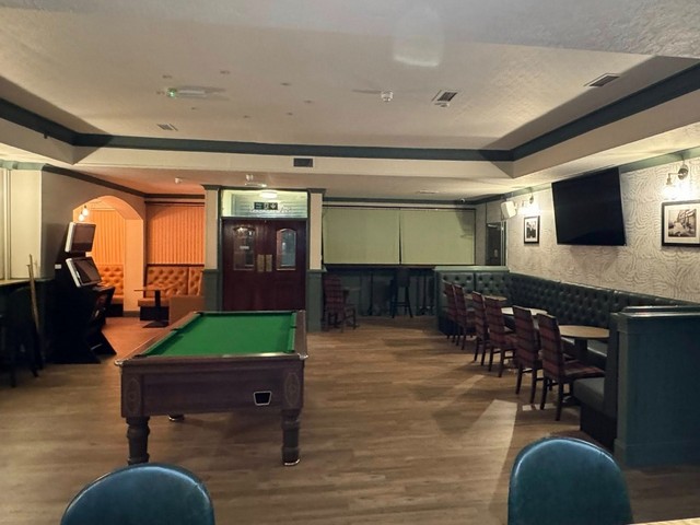 Anvil Inn - Pub social area