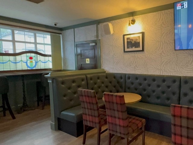 Anvil Inn - Pub social area